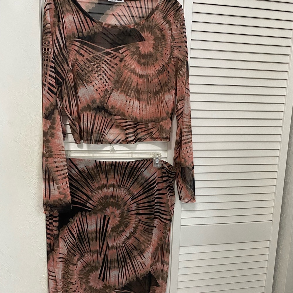 Cropped Skirt Set